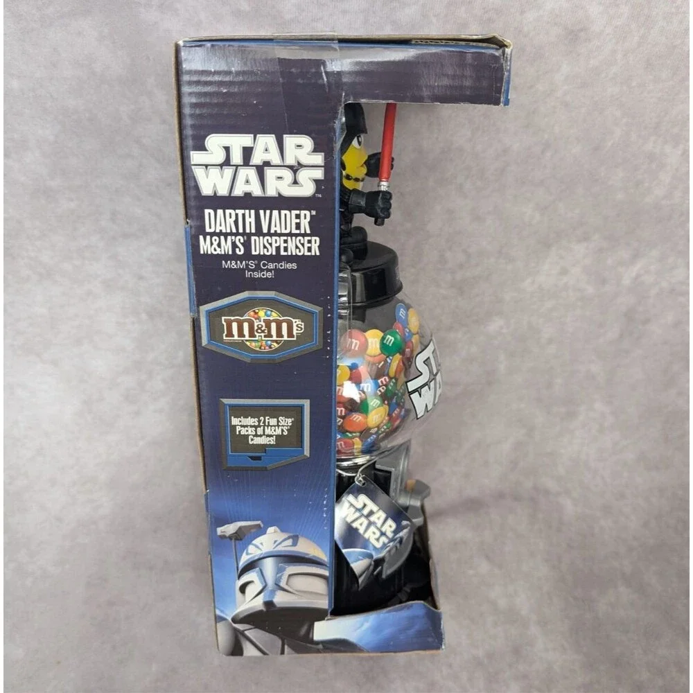 Star Wars Darth Vader M&M's Candy Dispenser Gumball Machine Shape Toy 2010